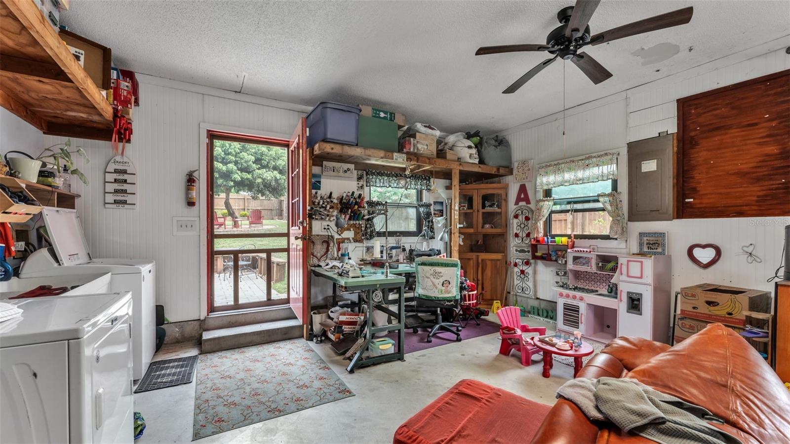 Image 36 of 67 For 219 Lake Menzies Boulevard