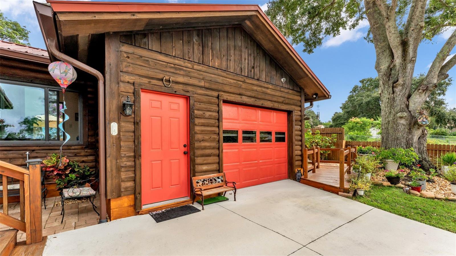 Image 47 of 67 For 219 Lake Menzies Boulevard