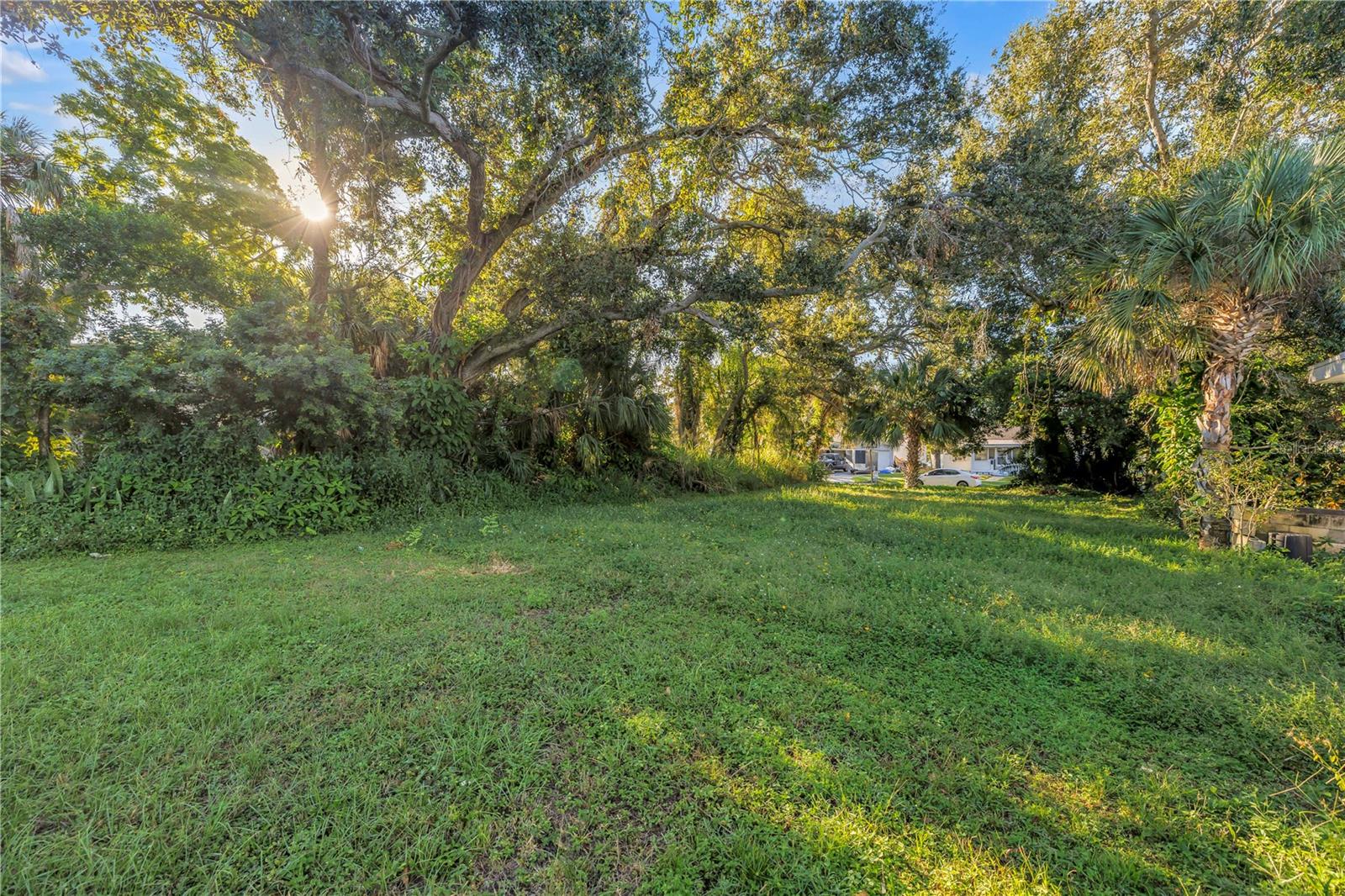 Image 15 of 24 For 2321 25th Avenue S