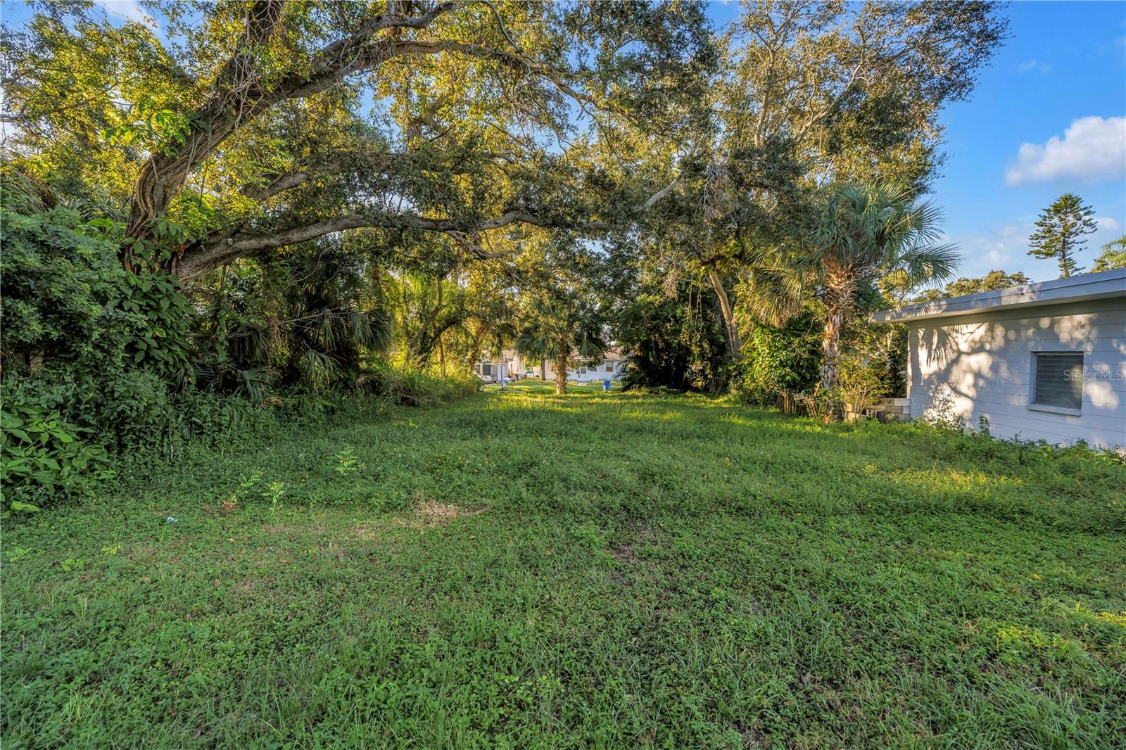 Image 2 of 24 For 2321 25th Avenue S