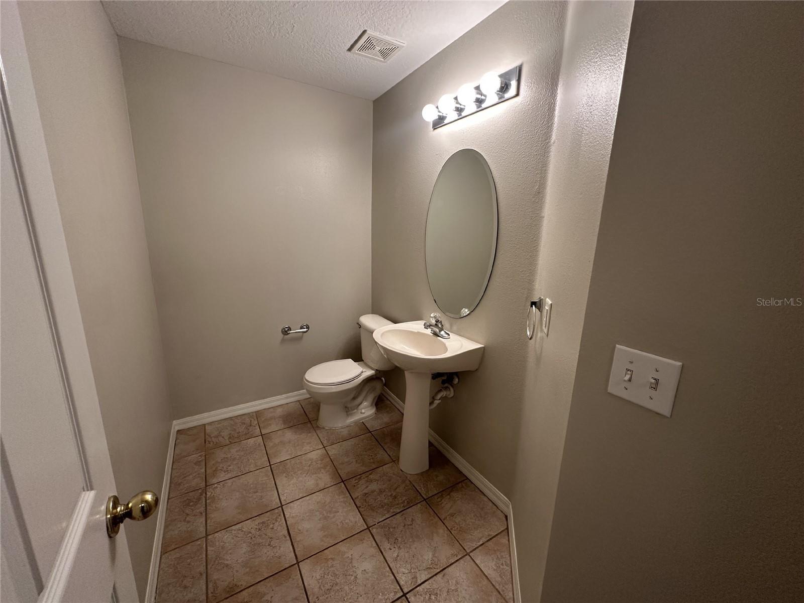 Image 10 of 28 For 6955 Lake Eaglebrooke Drive
