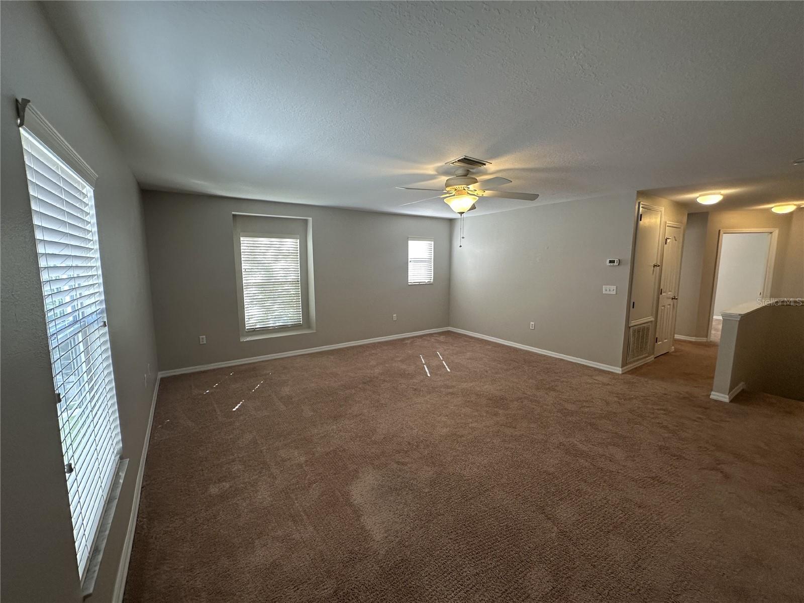 Image 11 of 28 For 6955 Lake Eaglebrooke Drive