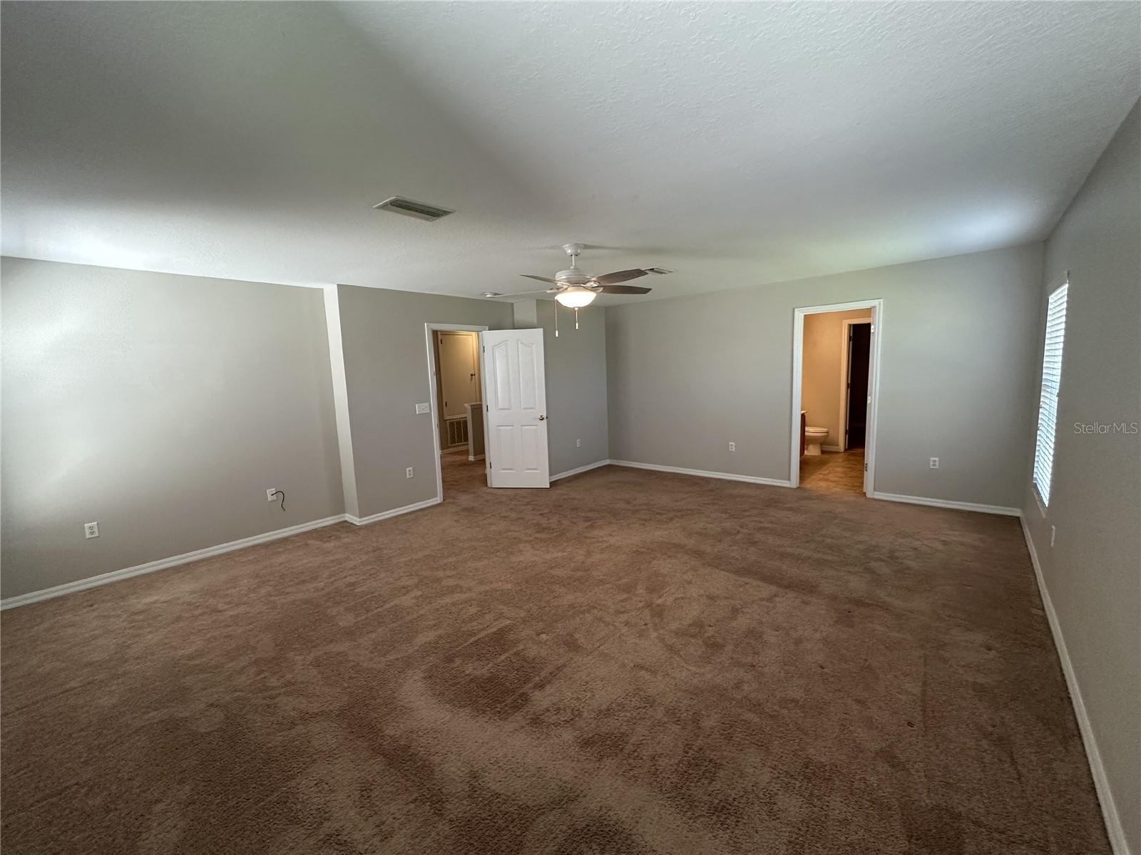 Image 16 of 28 For 6955 Lake Eaglebrooke Drive