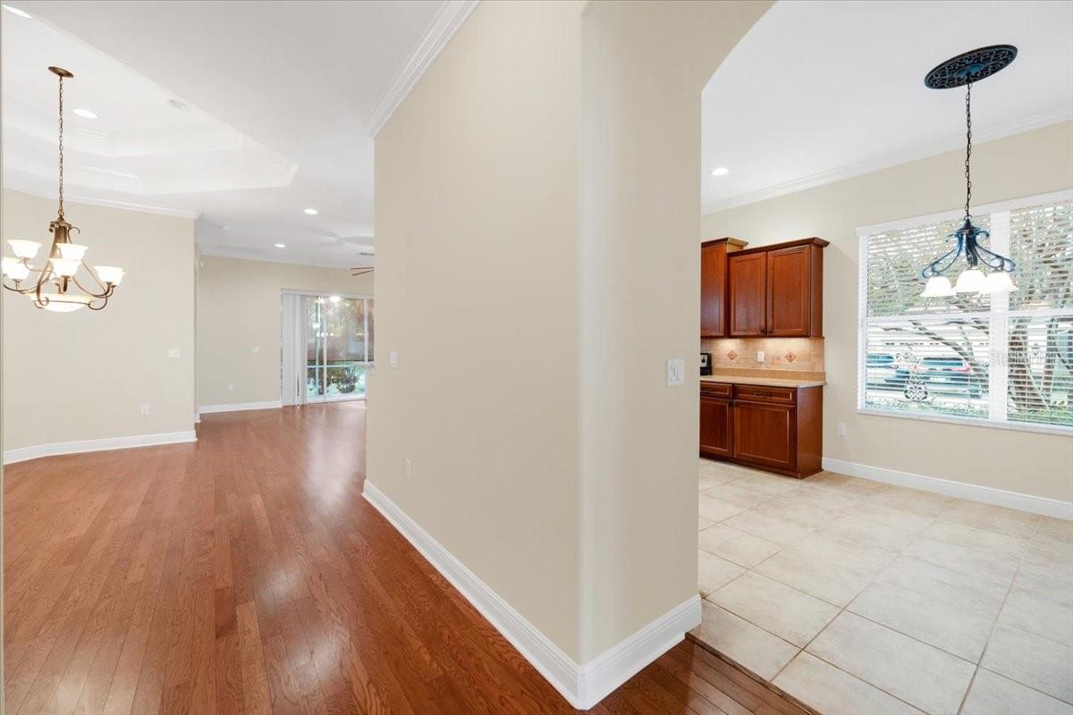 Image 13 of 39 For 6103 Stoney Creek Way