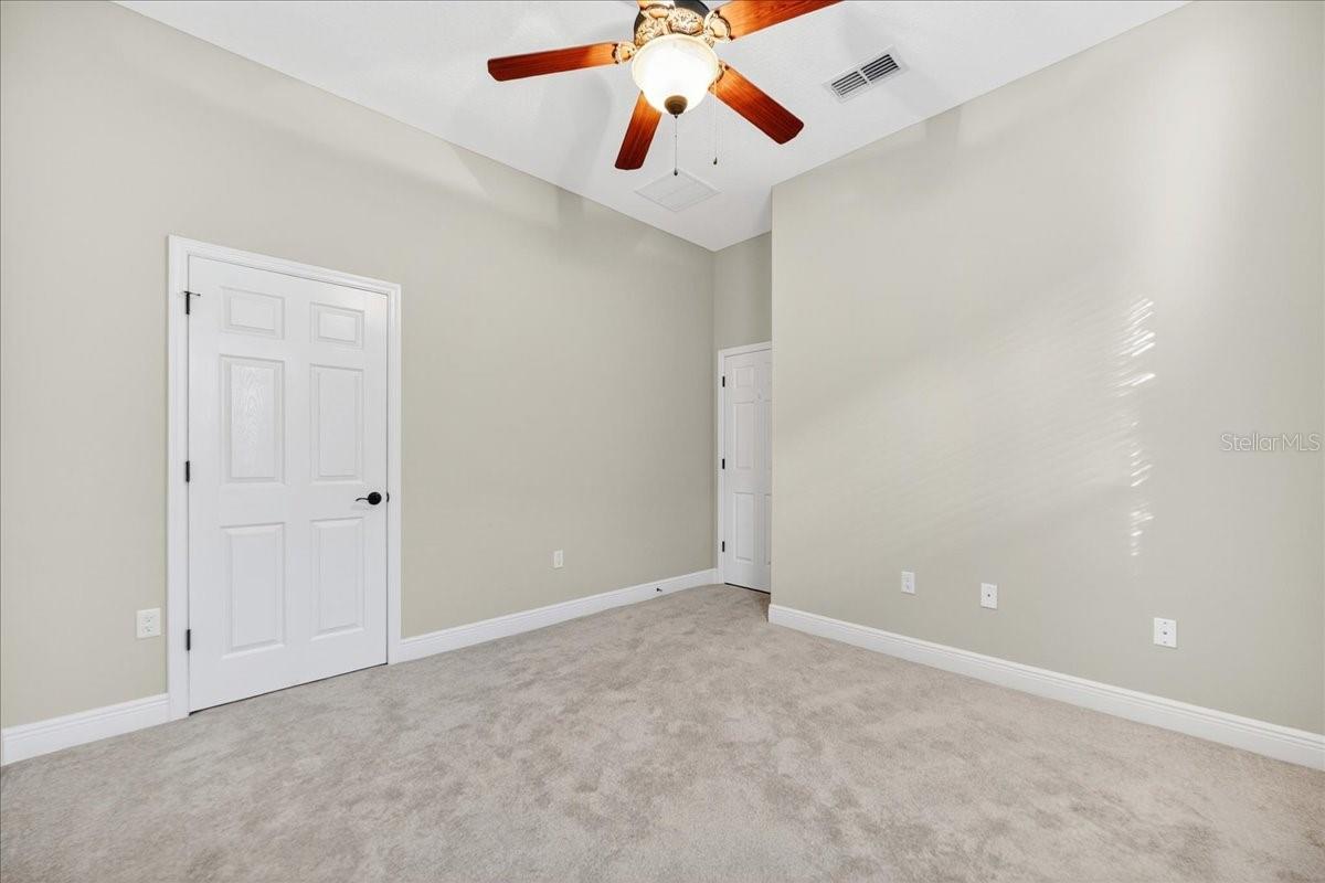 Image 27 of 39 For 6103 Stoney Creek Way