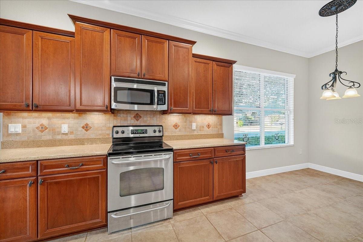 Image 8 of 39 For 6103 Stoney Creek Way