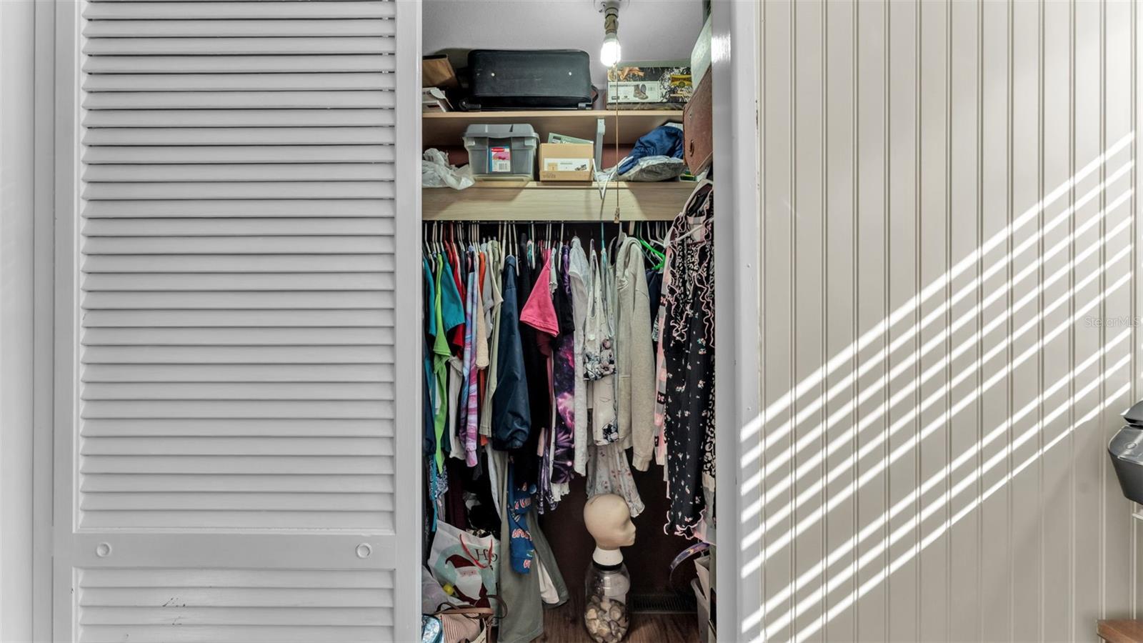 Image 12 of 51 For 618 Elizabeth Lane