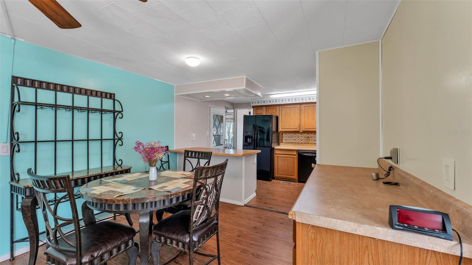 Image 25 of 51 For 618 Elizabeth Lane