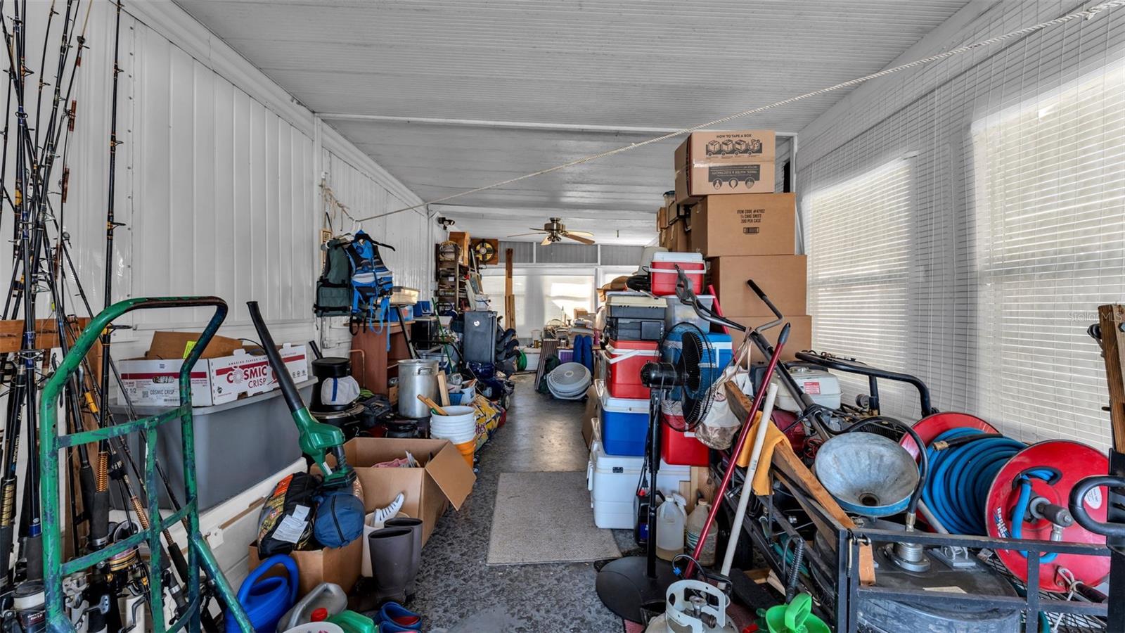 Image 34 of 51 For 618 Elizabeth Lane