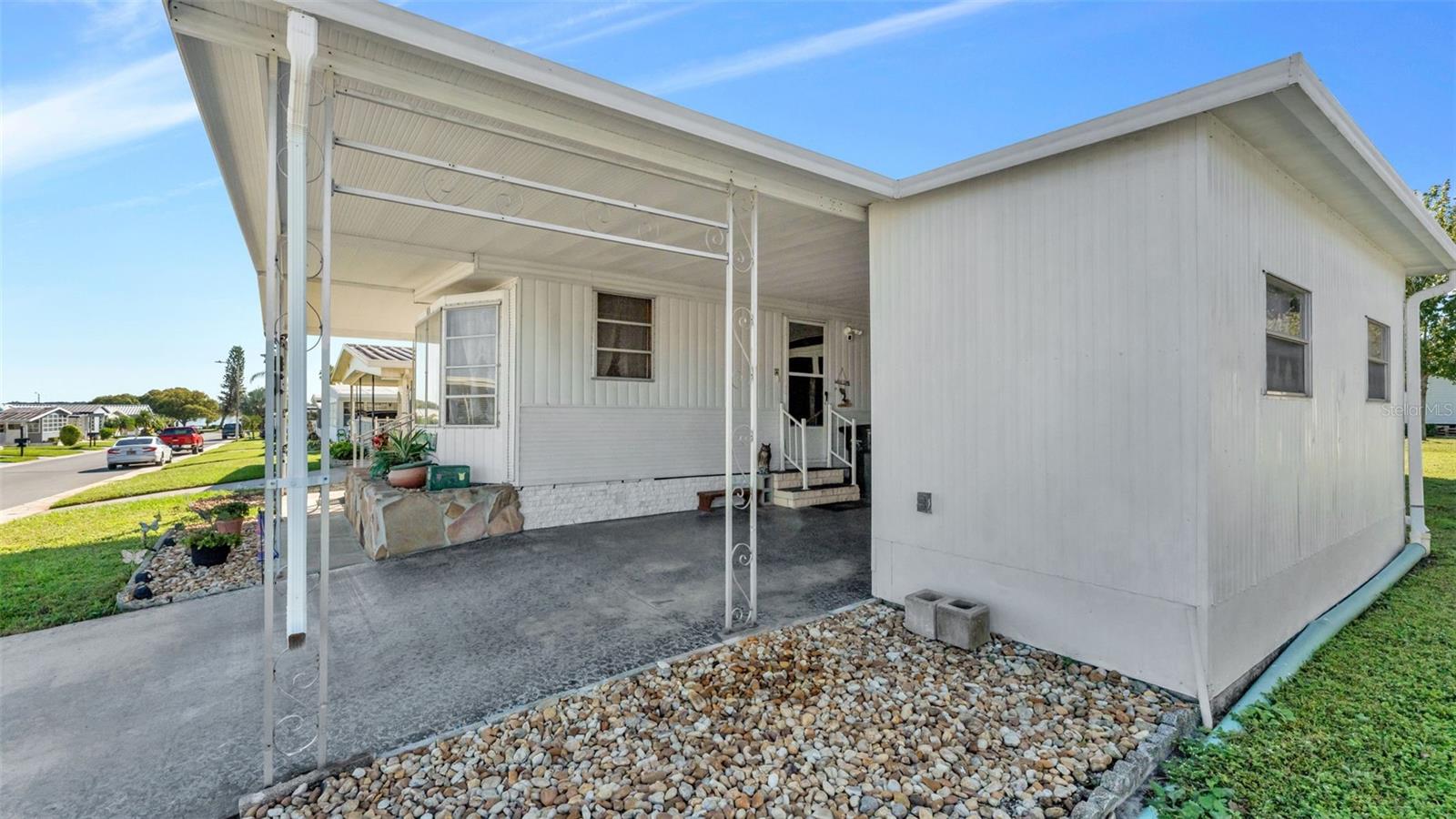 Image 6 of 51 For 618 Elizabeth Lane