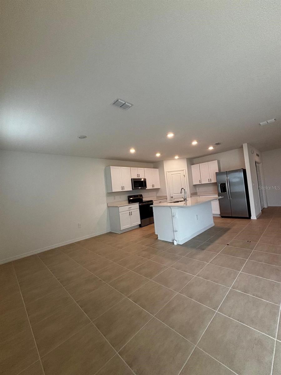 Image 6 of 18 For 4755 Yellow Elder Way