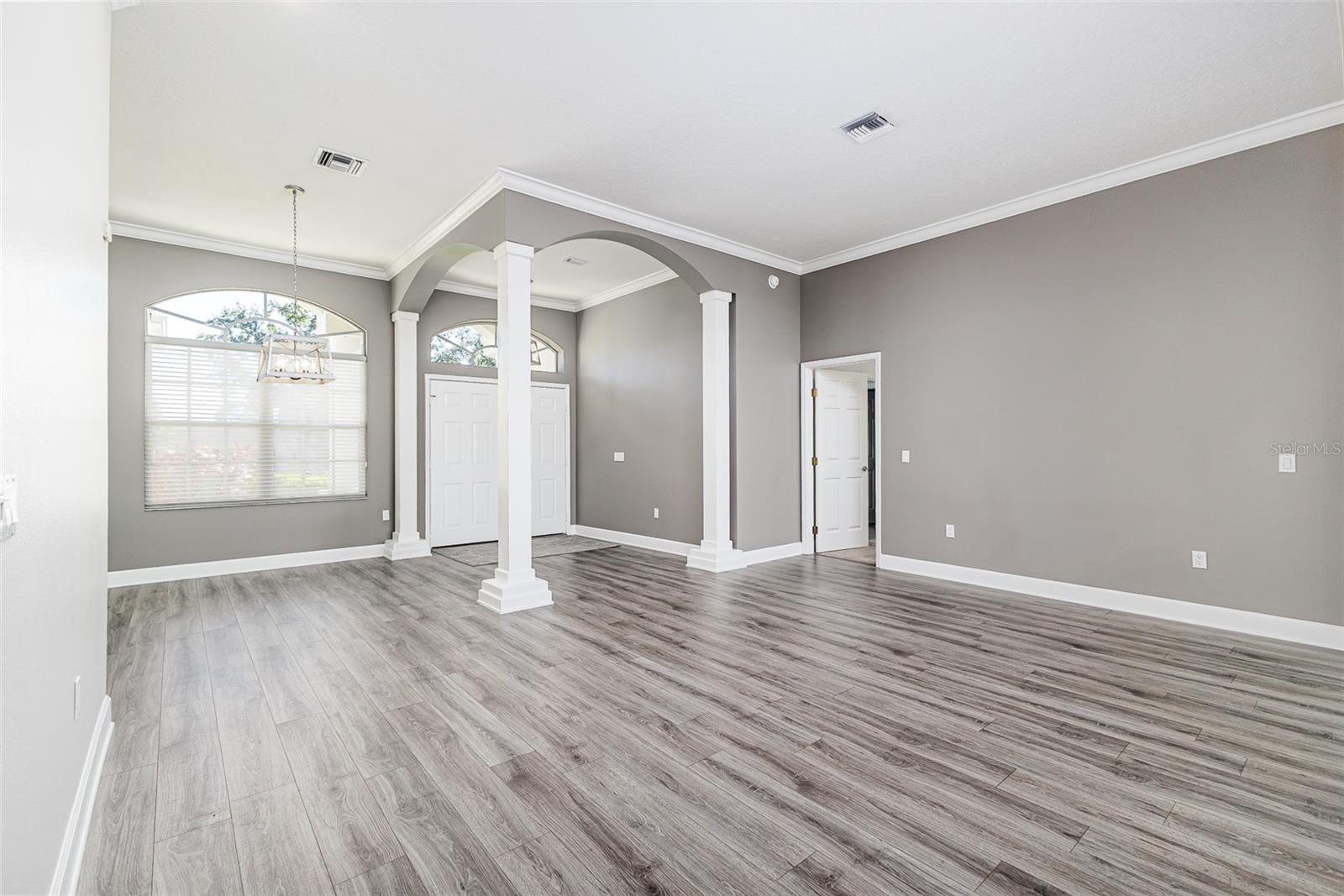 Image 10 of 37 For 870 De La Bosque Avenue