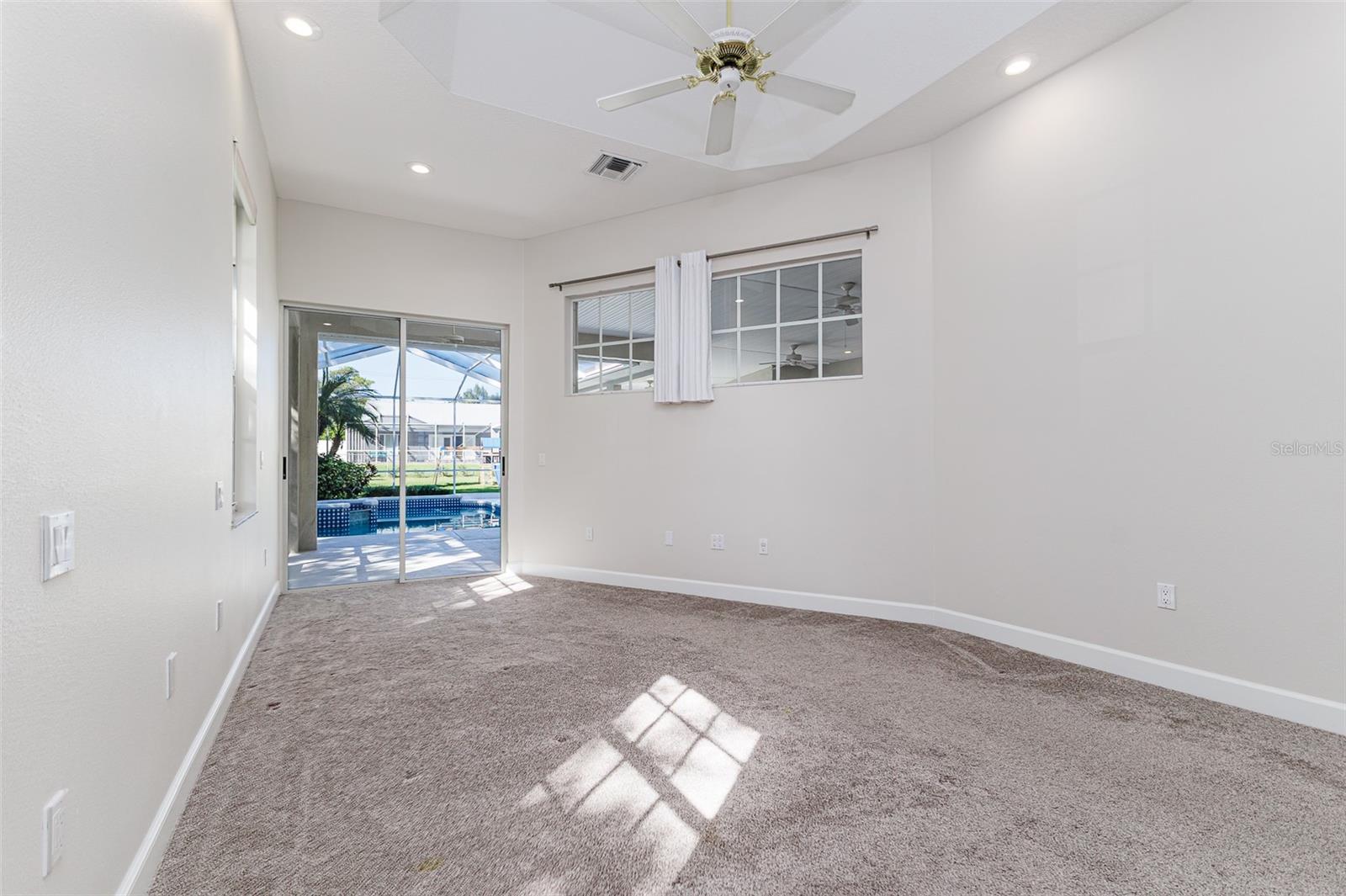 Image 12 of 37 For 870 De La Bosque Avenue