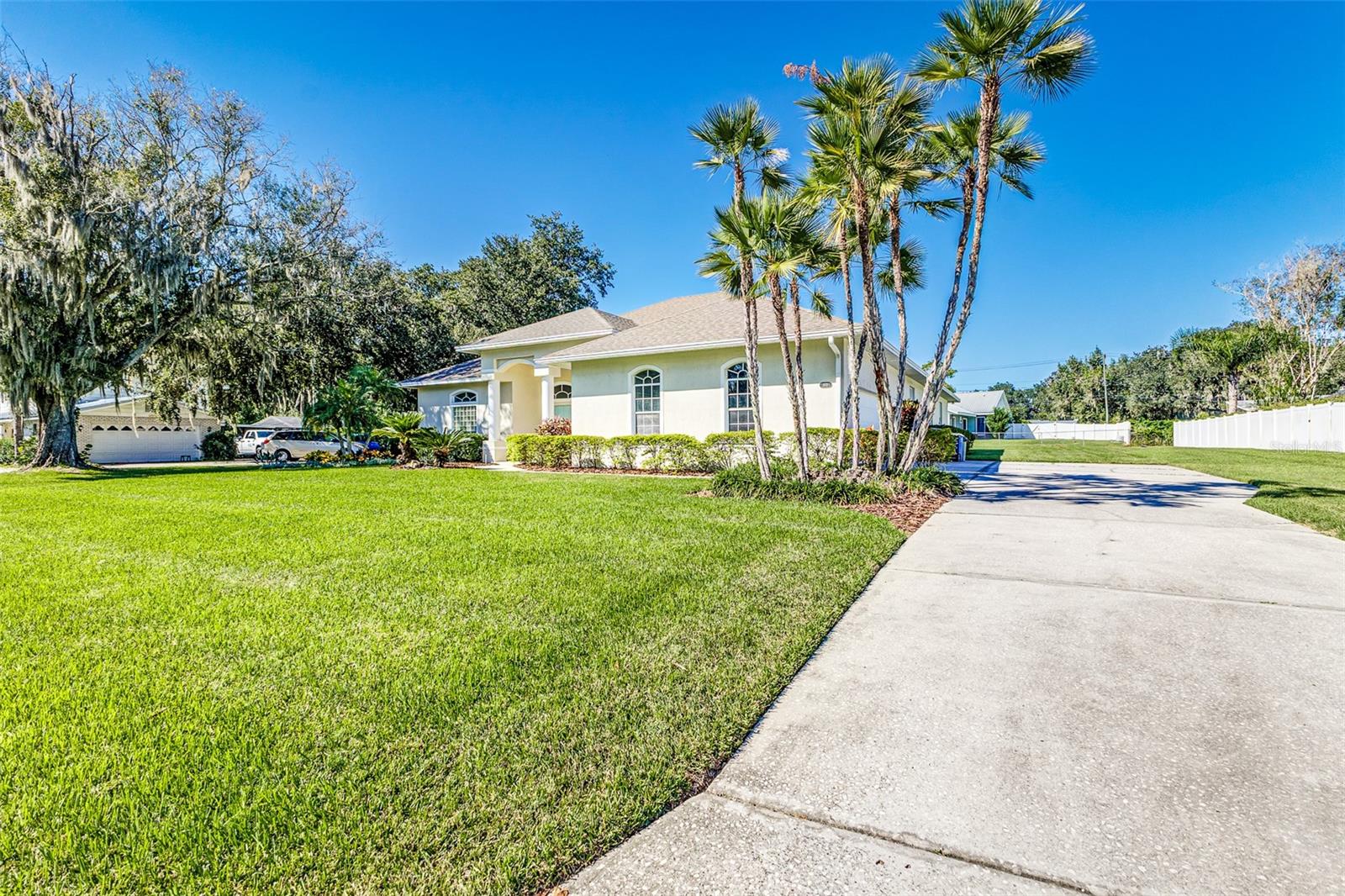 Image 34 of 37 For 870 De La Bosque Avenue