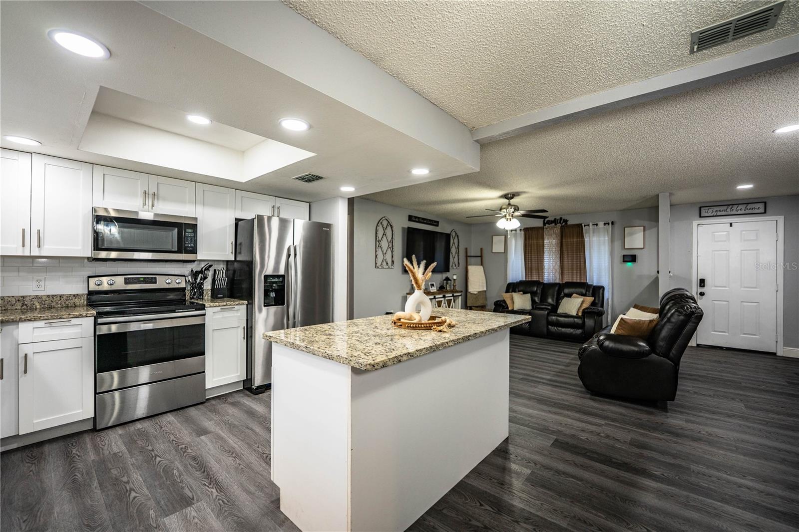 Image 12 of 31 For 4157 Sunny View Drive