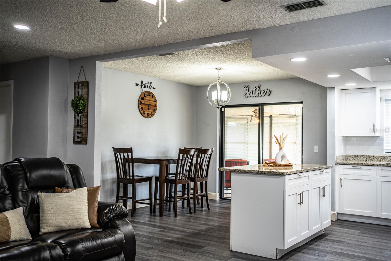 Image 9 of 31 For 4157 Sunny View Drive