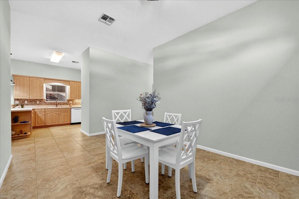 Image 18 of 35 For 1102 Motorcoach Drive