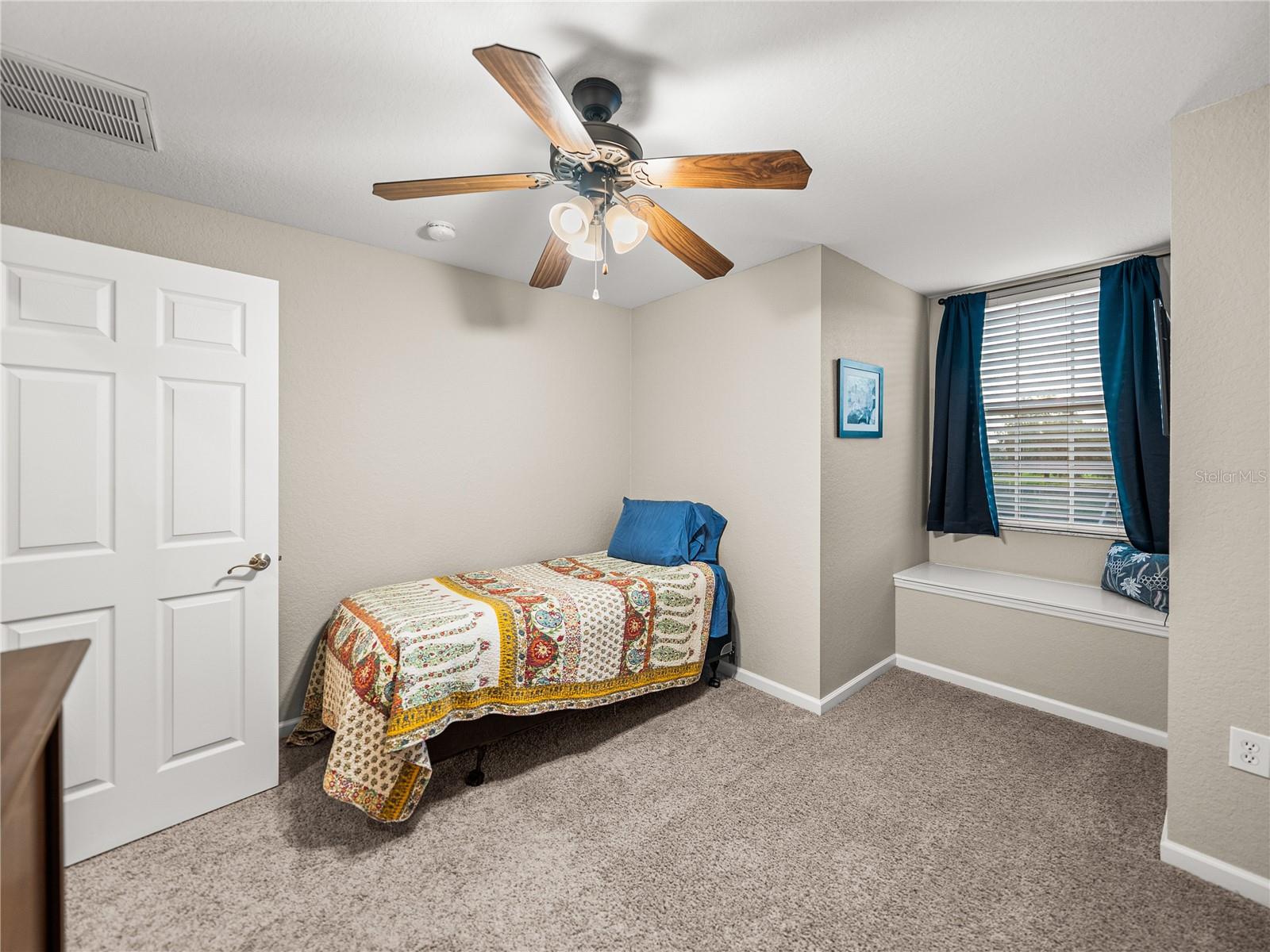 Image 56 of 99 For 150 Berkley Knights Drive