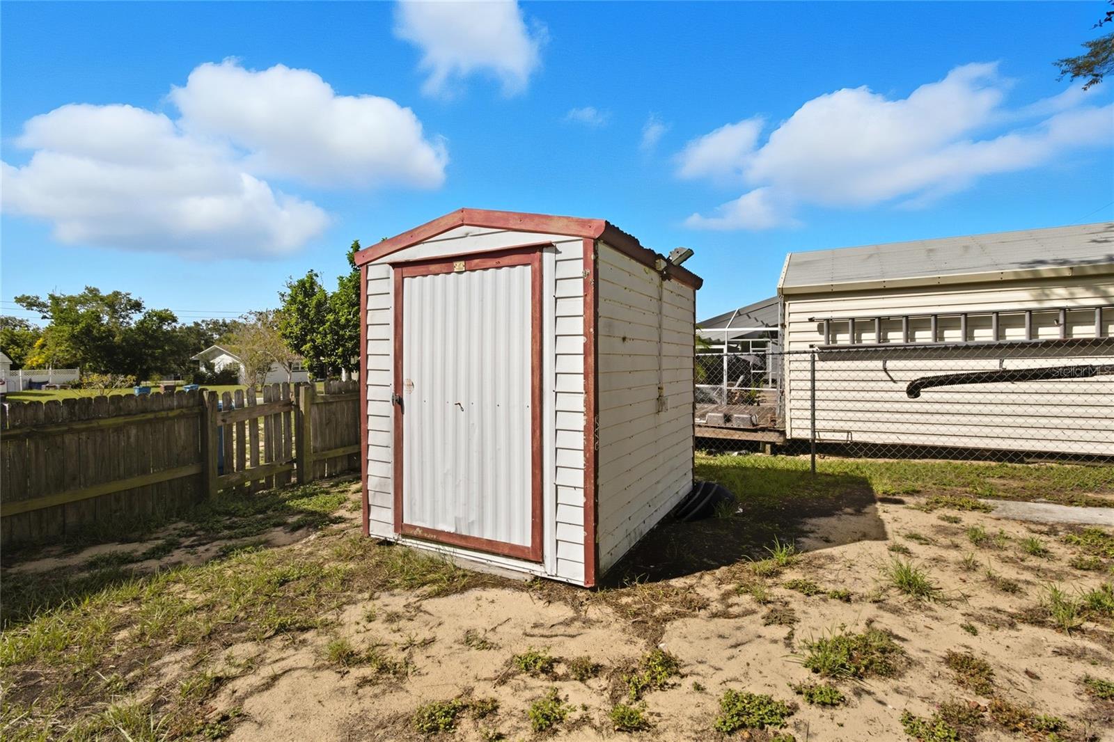 Image 24 of 34 For 715 Wildabon Avenue