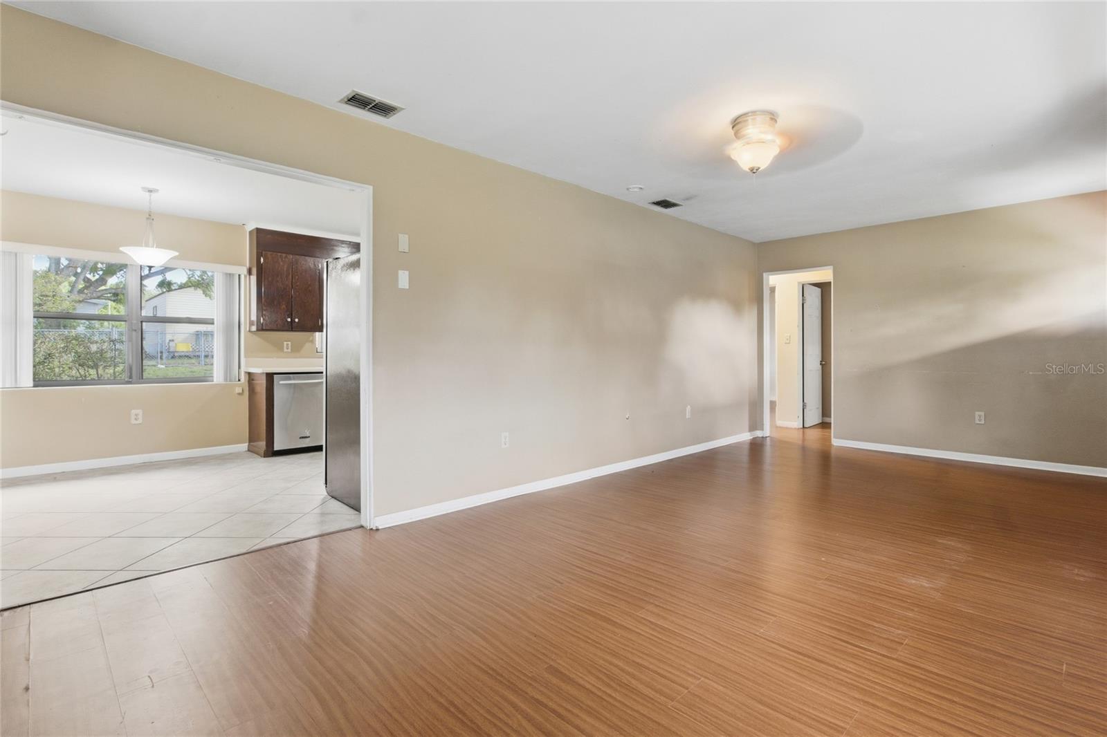 Image 9 of 34 For 715 Wildabon Avenue