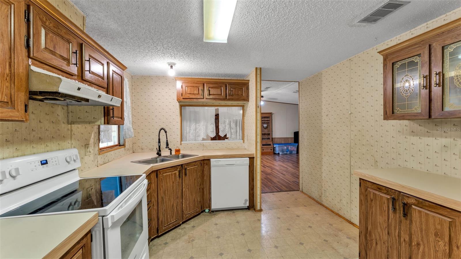 Image 14 of 31 For 3128 Honeoye Trail