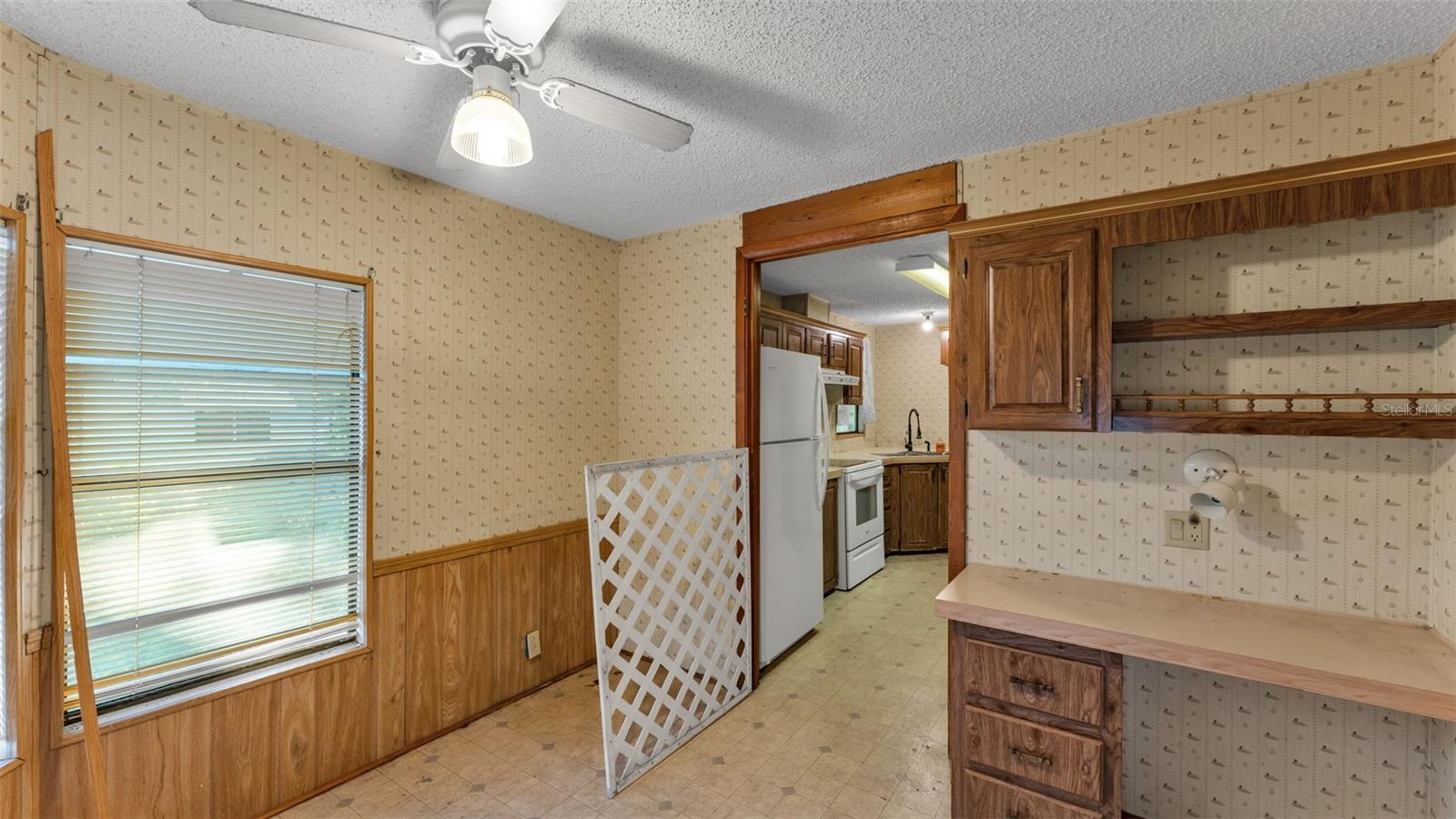 Image 16 of 31 For 3128 Honeoye Trail