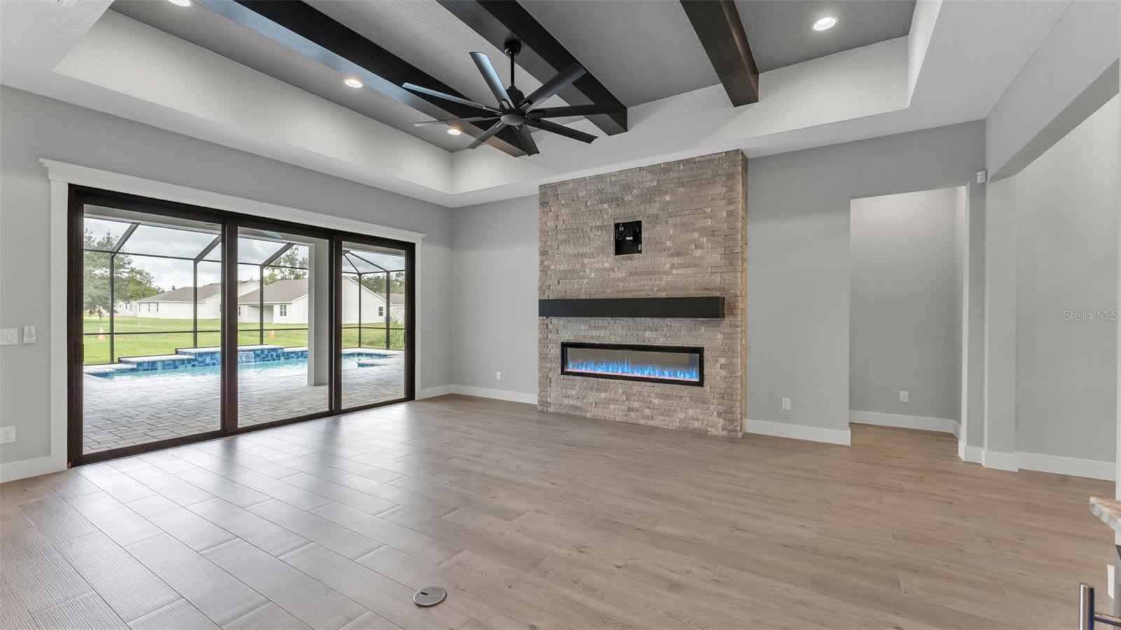 Image 11 of 69 For 5039 Cliffside Drive