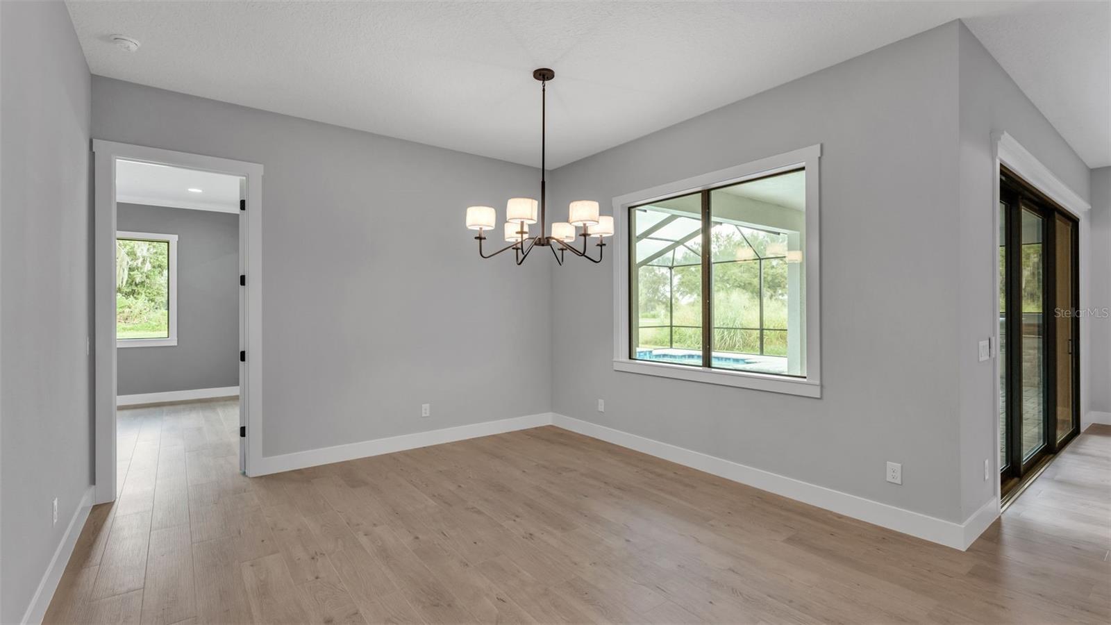Image 22 of 69 For 5039 Cliffside Drive