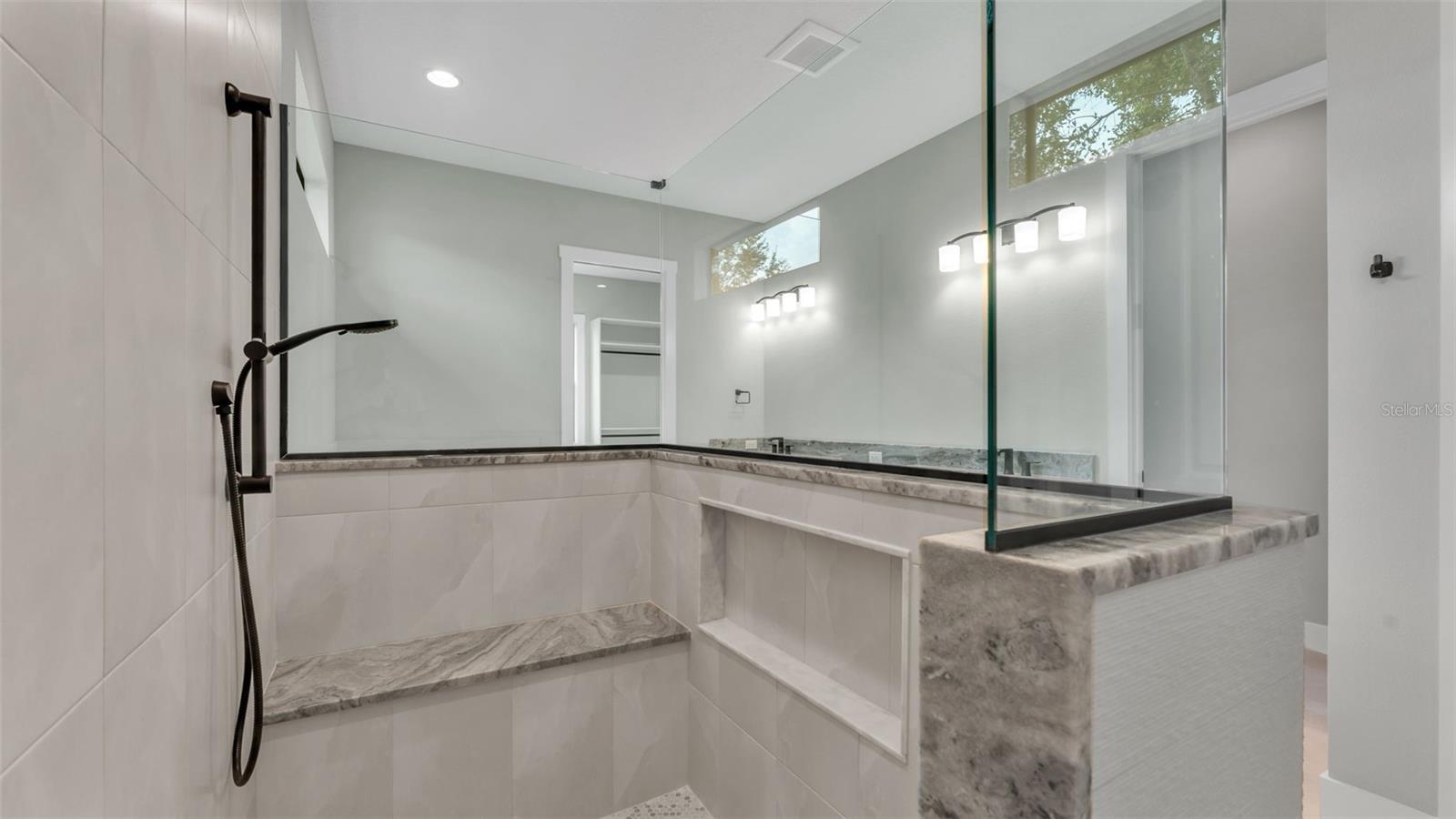 Image 31 of 69 For 5039 Cliffside Drive