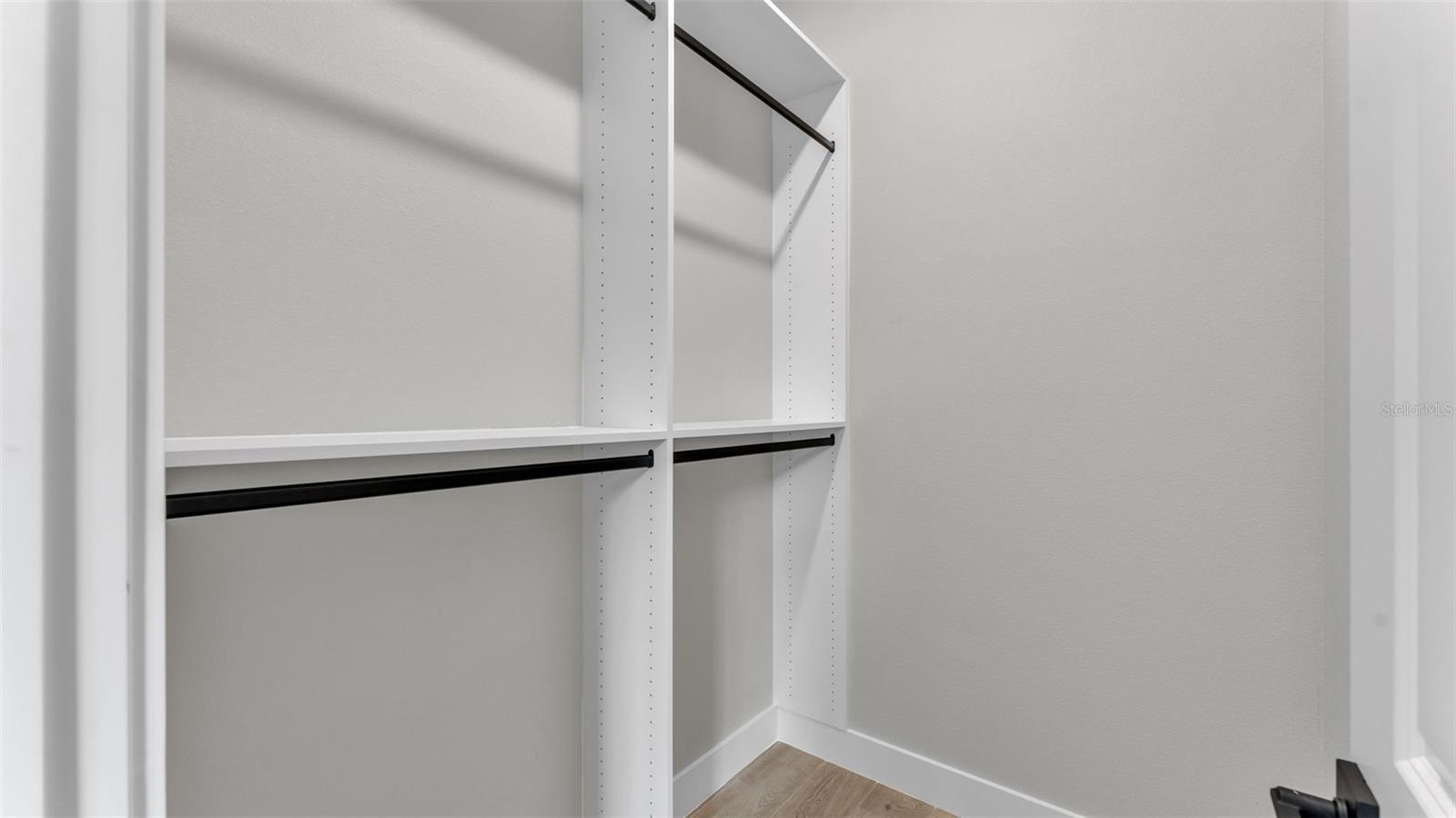 Image 40 of 69 For 5039 Cliffside Drive