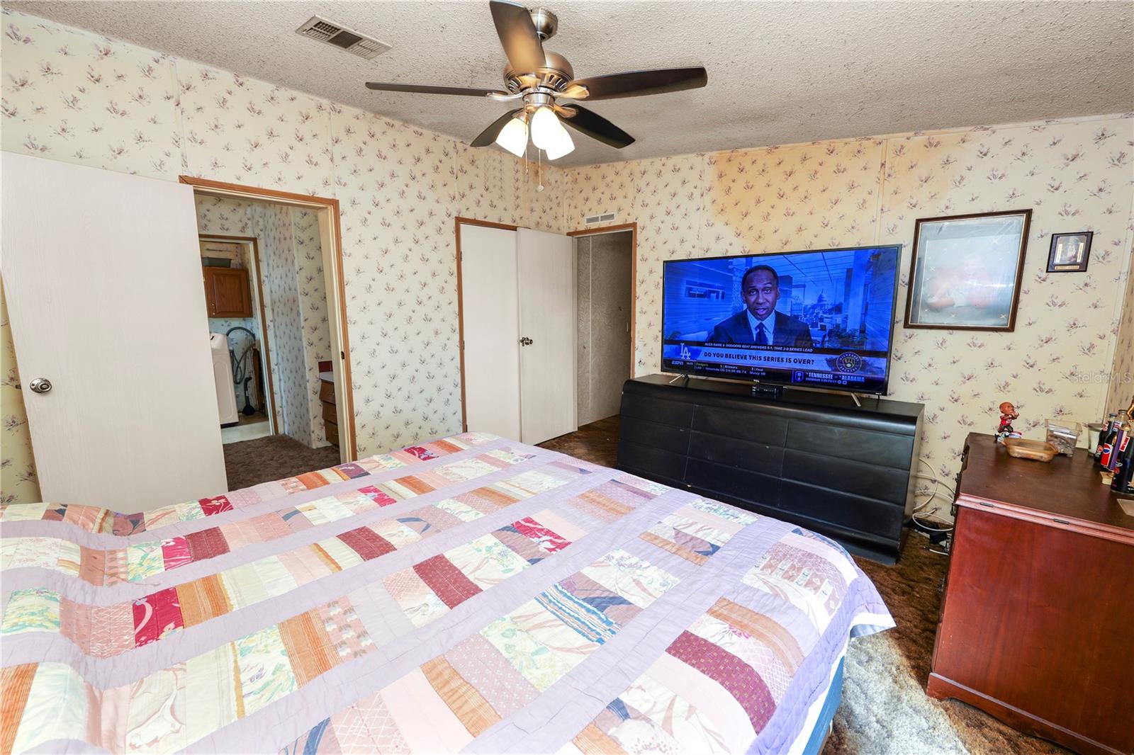 Image 15 of 37 For 8716 Pine Tree Drive