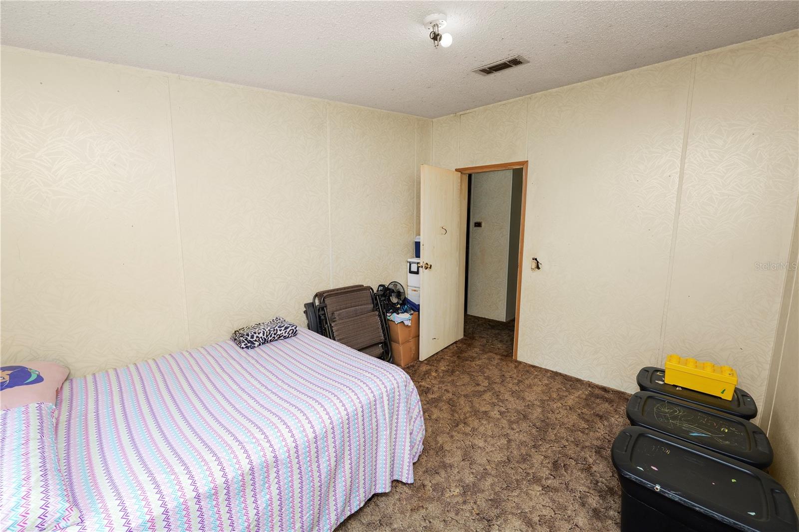 Image 21 of 37 For 8716 Pine Tree Drive