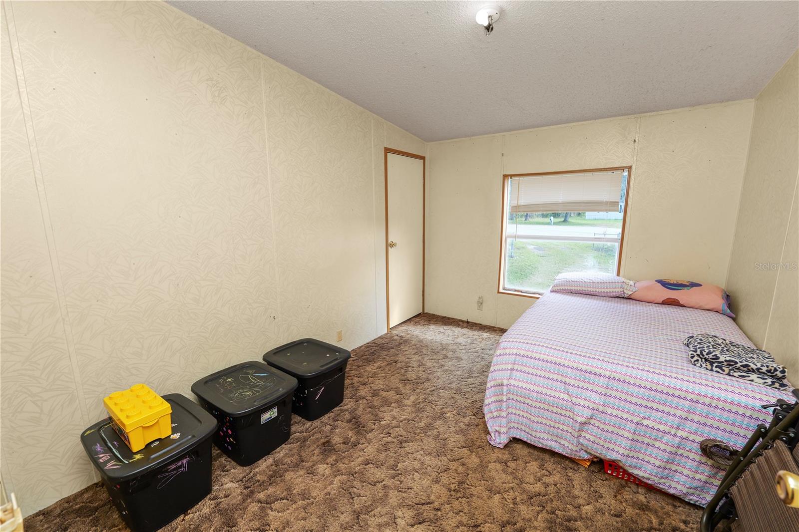 Image 22 of 37 For 8716 Pine Tree Drive