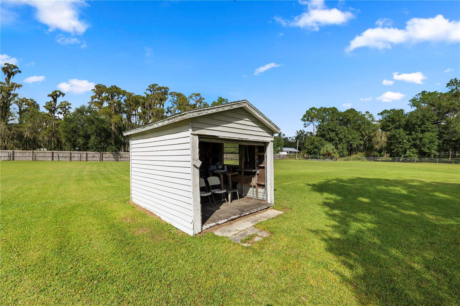 Image 26 of 37 For 8716 Pine Tree Drive