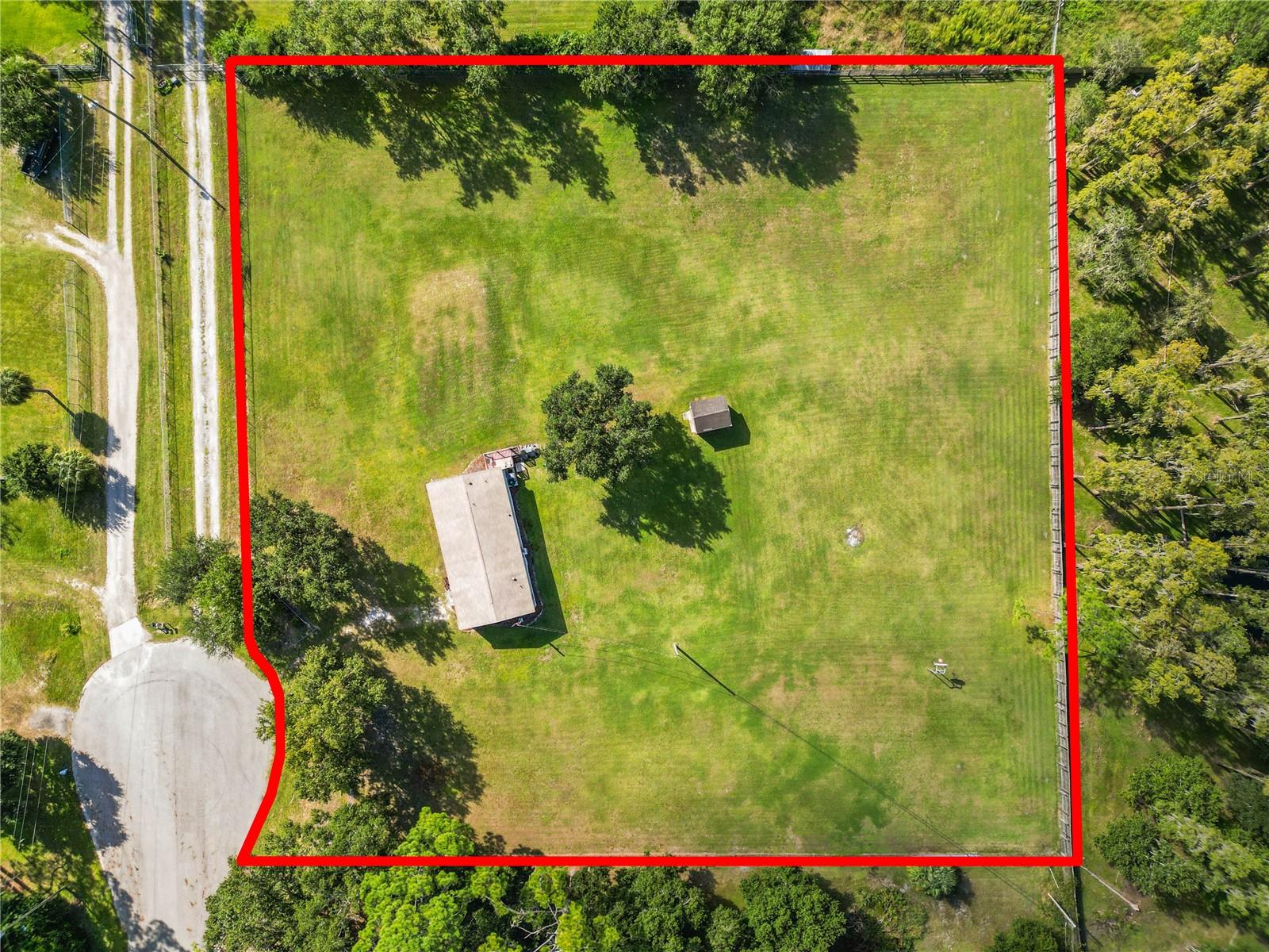 Image 4 of 37 For 8716 Pine Tree Drive