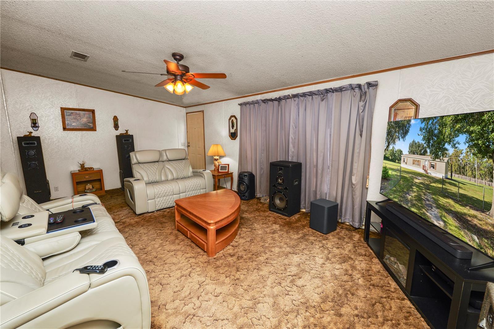 Image 5 of 37 For 8716 Pine Tree Drive