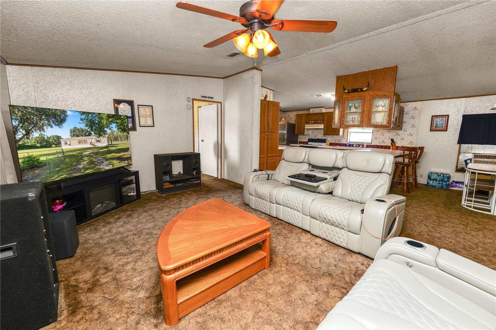 Image 6 of 37 For 8716 Pine Tree Drive