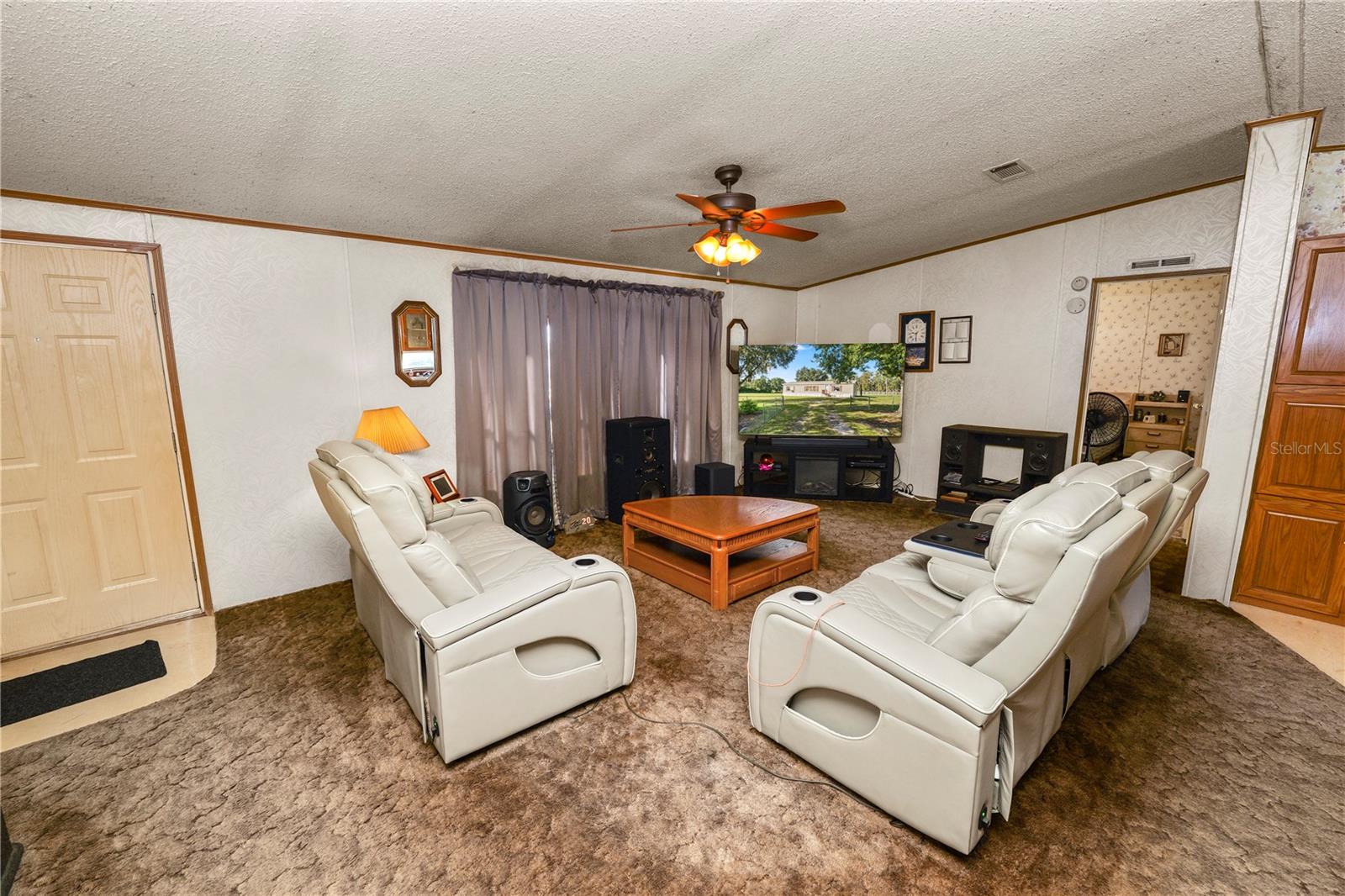 Image 7 of 37 For 8716 Pine Tree Drive