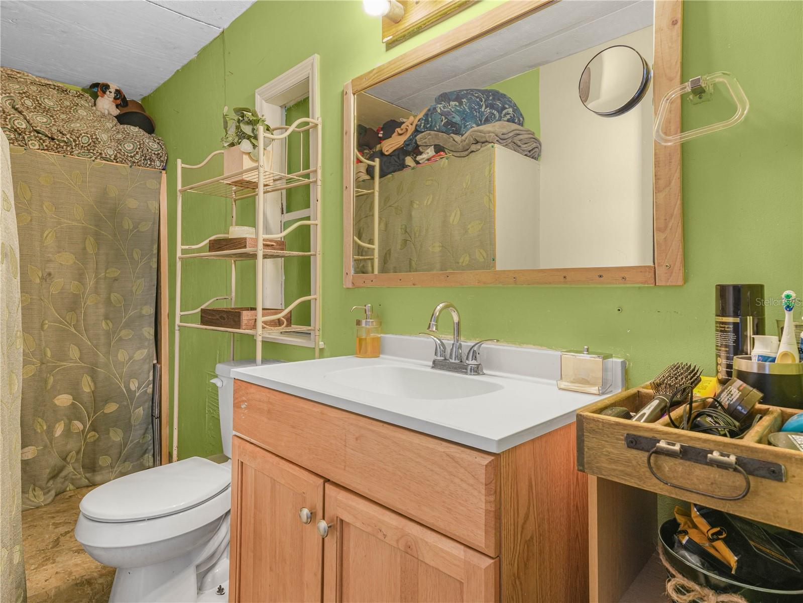 Image 12 of 31 For 4806 Fox Creek Drive W