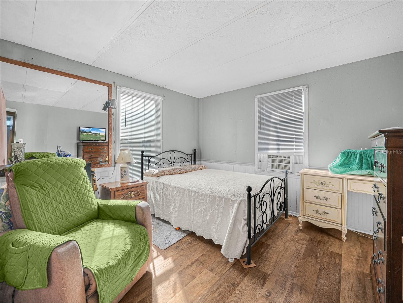 Image 14 of 31 For 4806 Fox Creek Drive W