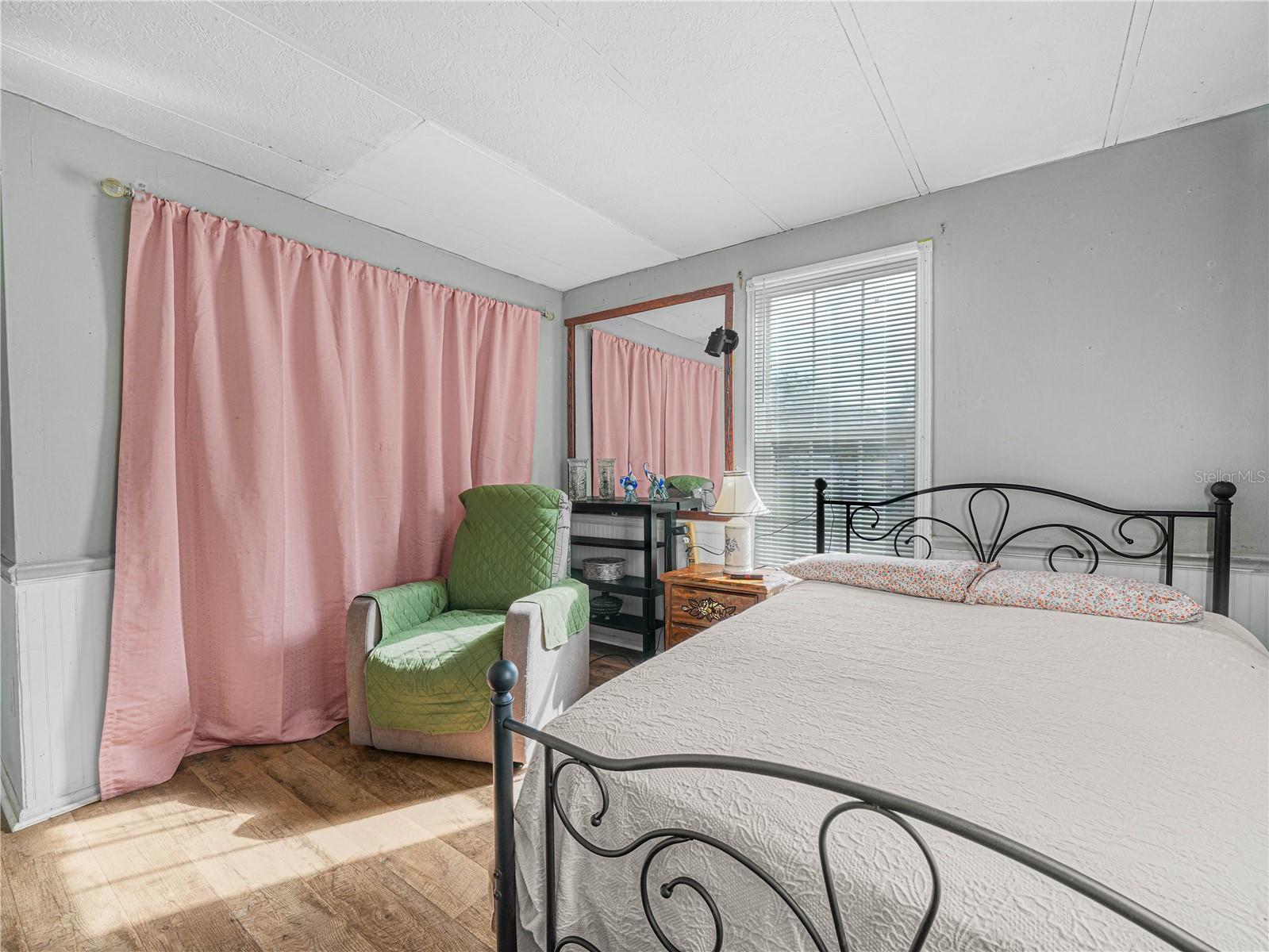 Image 15 of 31 For 4806 Fox Creek Drive W