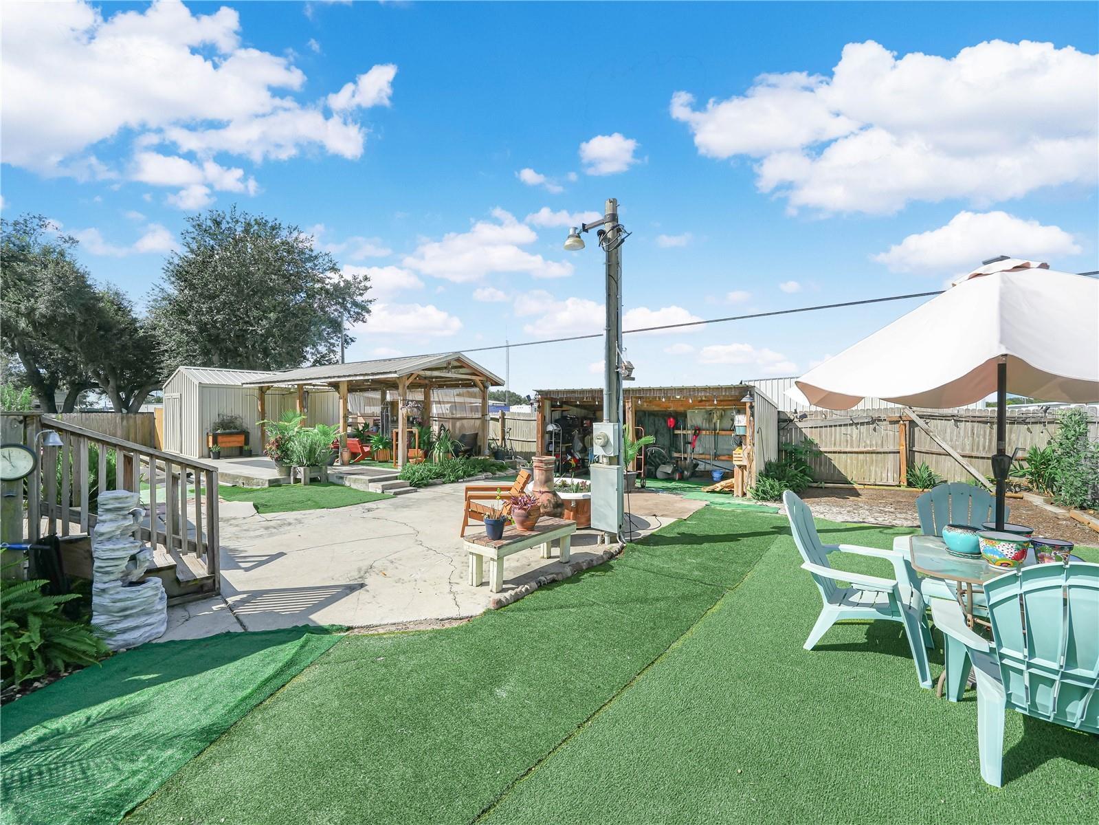 Image 19 of 31 For 4806 Fox Creek Drive W