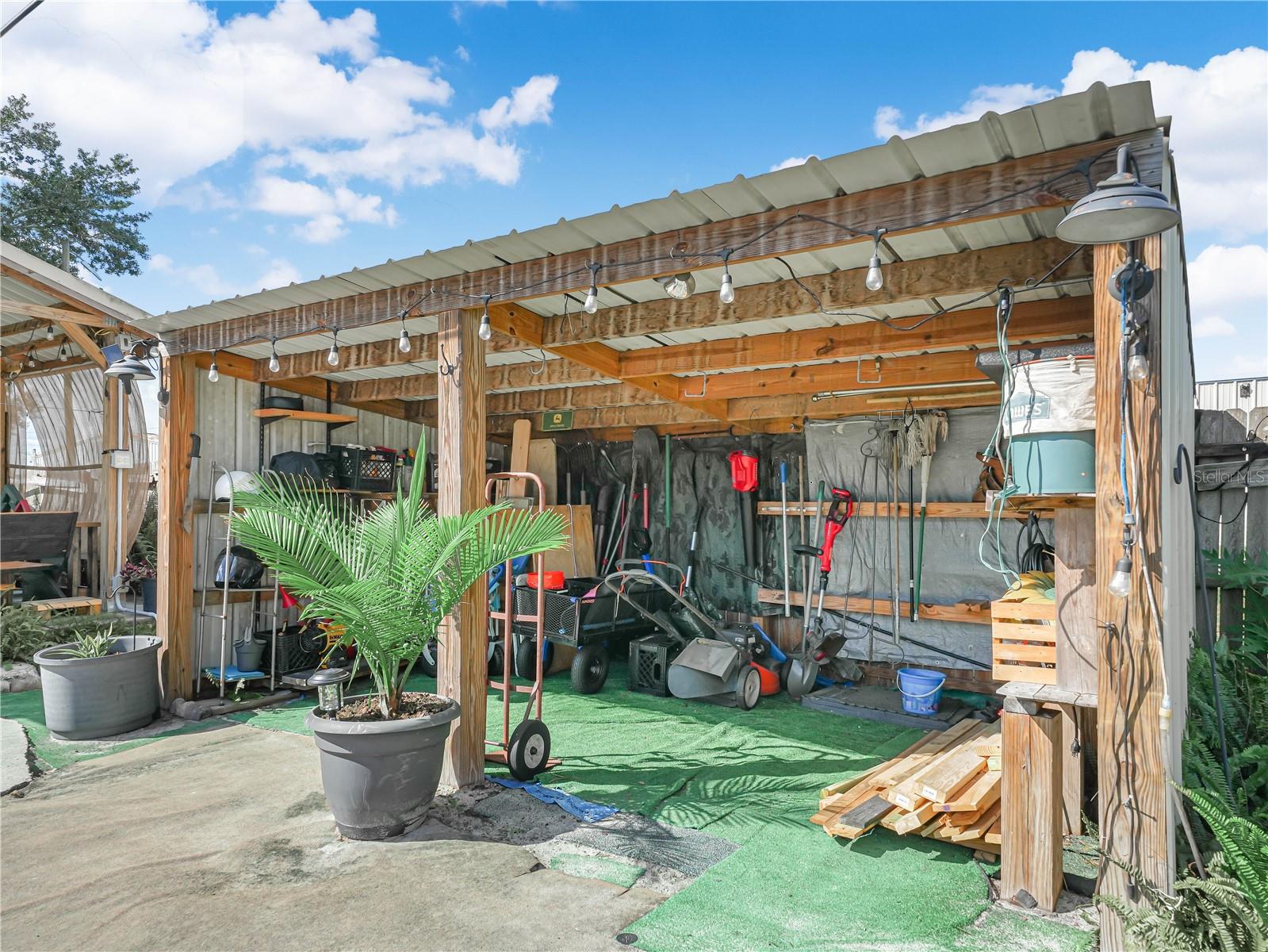 Image 22 of 31 For 4806 Fox Creek Drive W