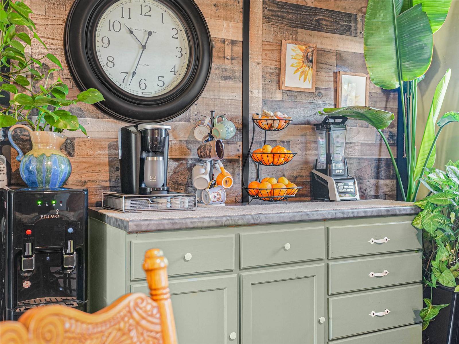 Image 8 of 31 For 4806 Fox Creek Drive W