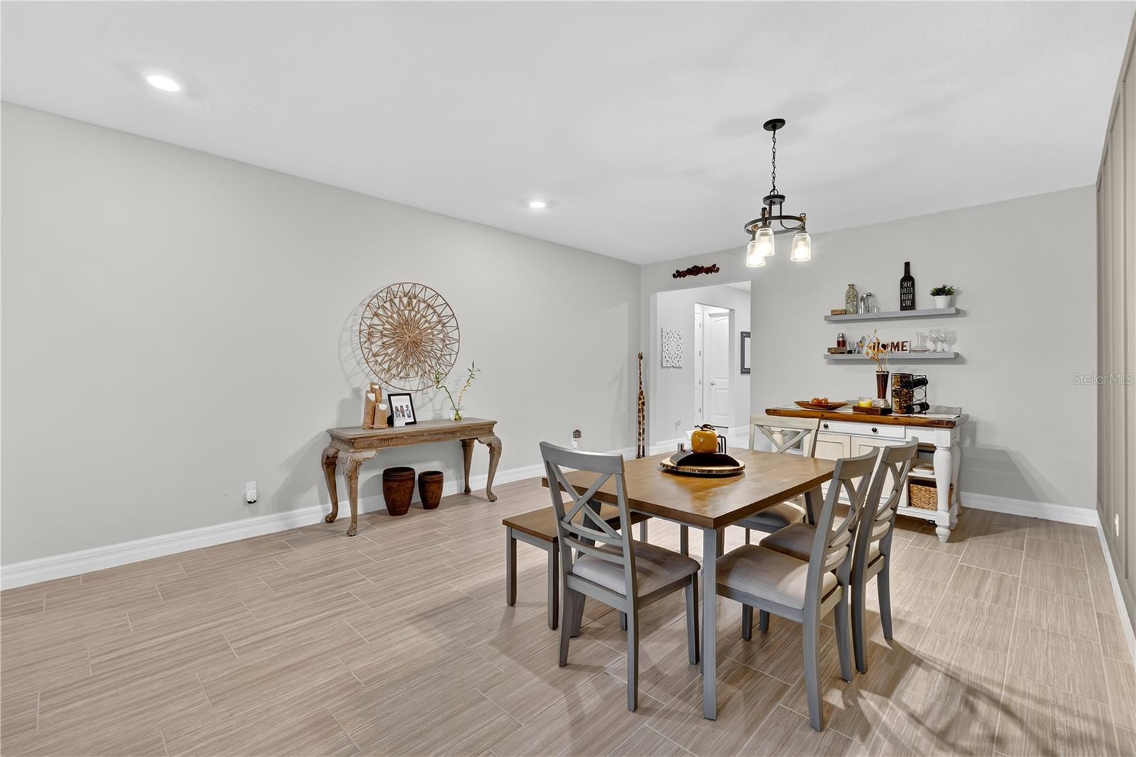 Image 9 of 38 For 2817 Matera Drive