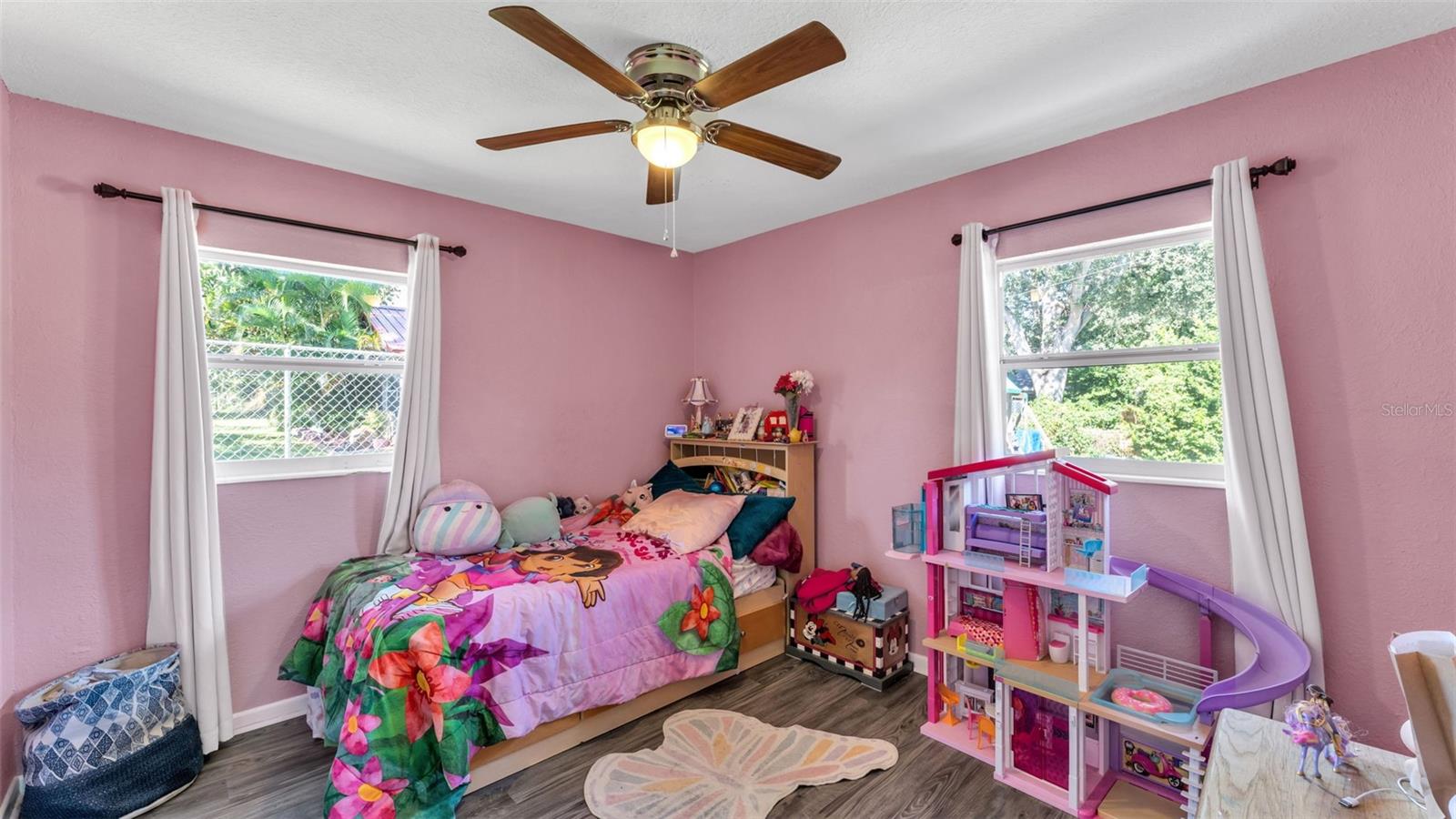 Image 23 of 35 For 5617 8th Street Se