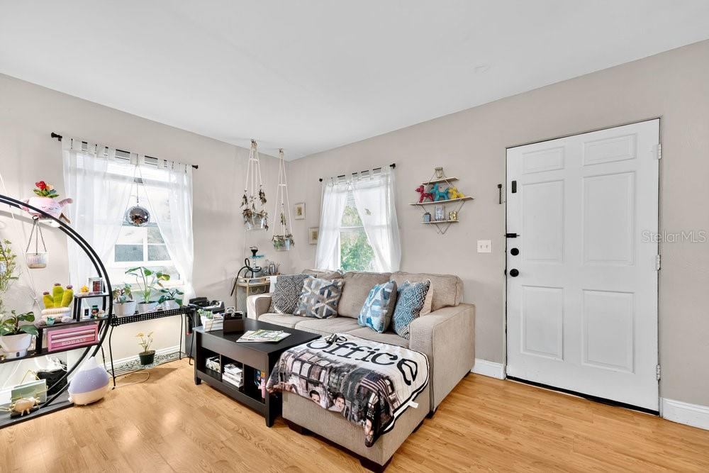 Image 5 of 27 For 1120 29th Street Nw