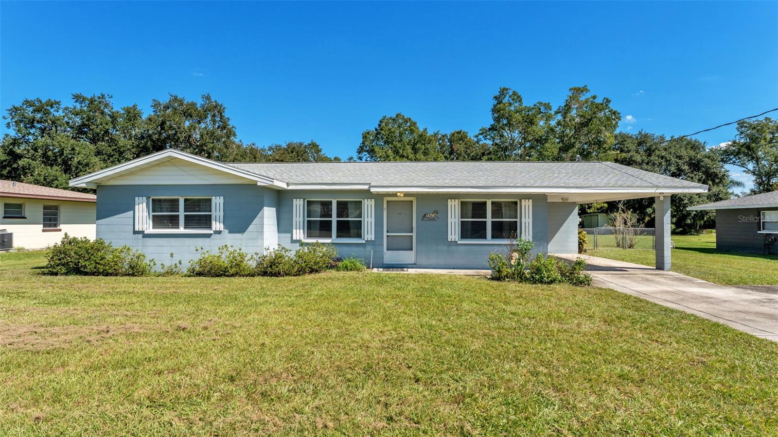 Image 33 of 40 For 5823 Lake Breeze Avenue