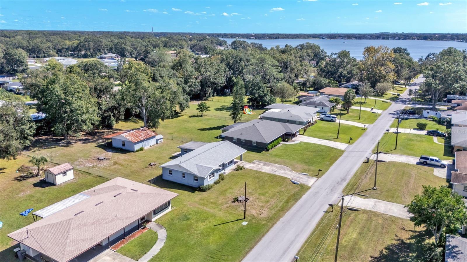 Image 35 of 40 For 5823 Lake Breeze Avenue
