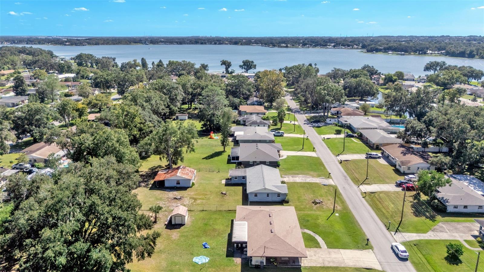 Image 36 of 40 For 5823 Lake Breeze Avenue